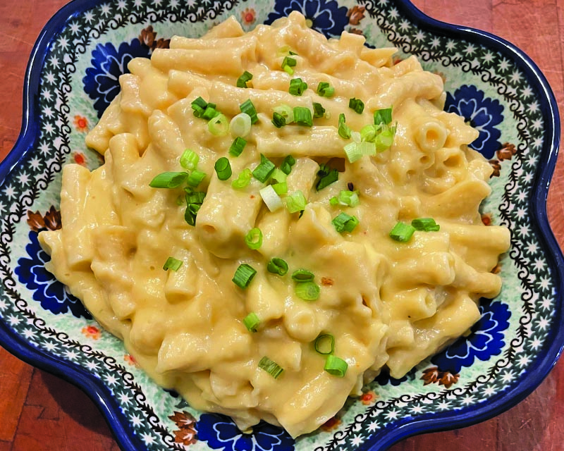 Creamy Stovetop Cauliflower Mac & Cheese