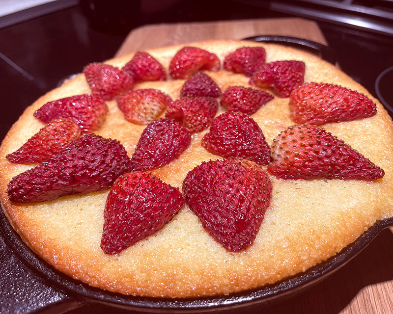 Roasted Strawberry Skillet Cake