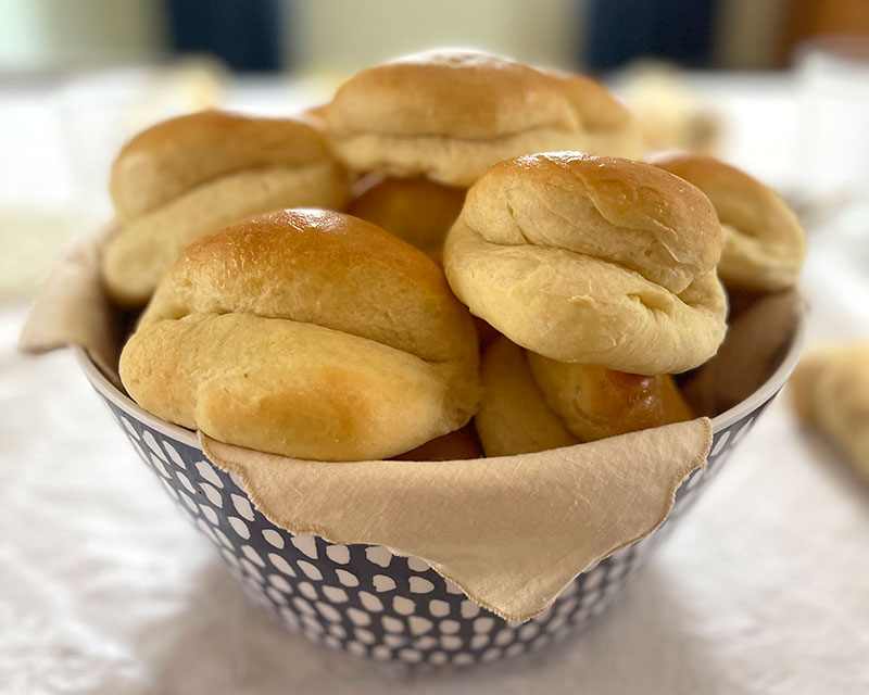 Farmhouse Milk Dinner Rolls